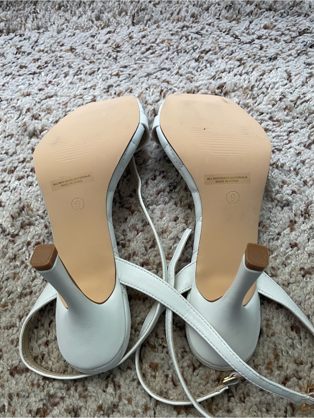 Lulu’s white heels - Picture 4 of 5